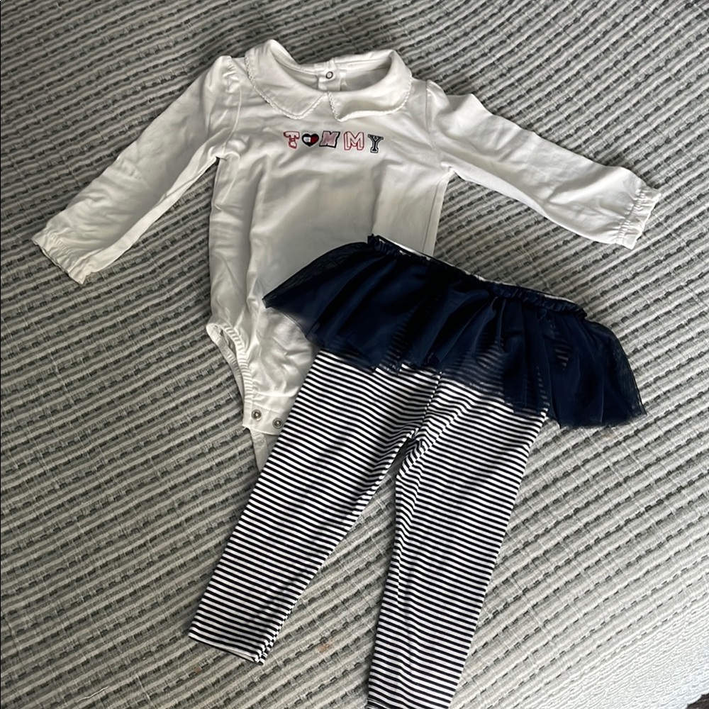 Tommy Hilfiger Baby Girl 2-Piece Outfit - Size 18m
